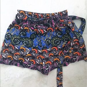 Zara trafaluc tie waist shorts Medium