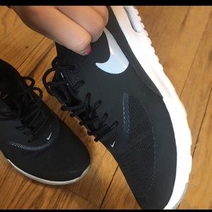 Nike Air Max Thea Women Black Size 6