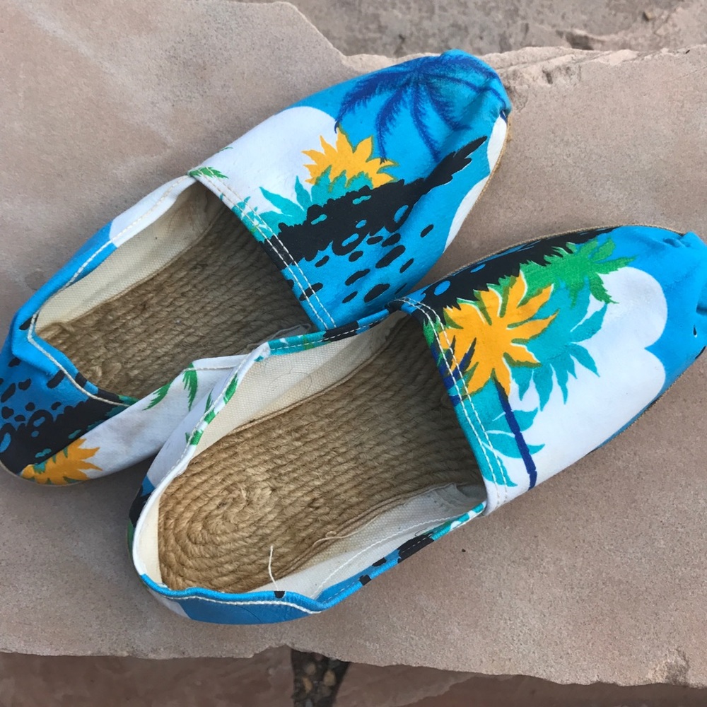 Summer slides 🌼 size 10