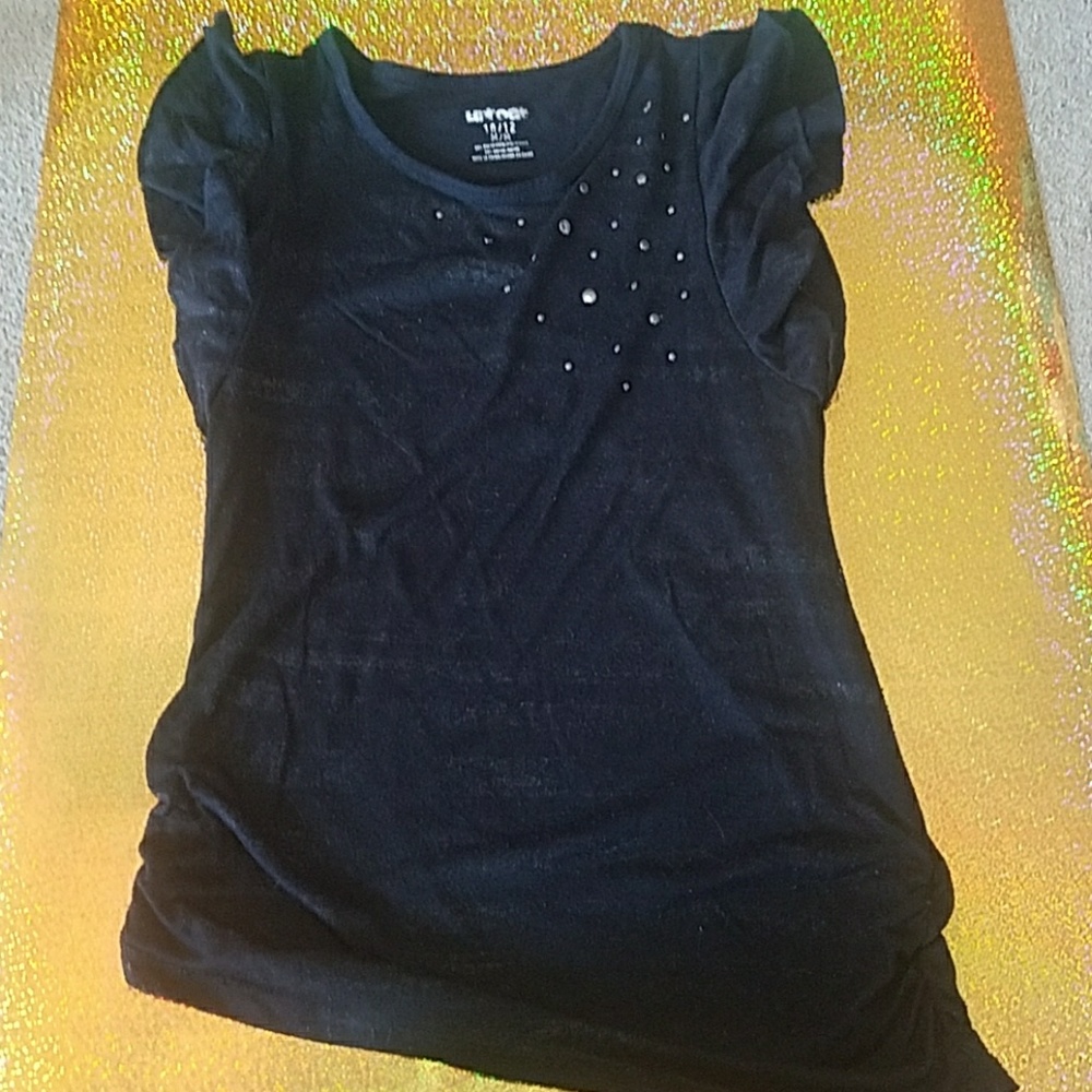 Short sleeve shirt