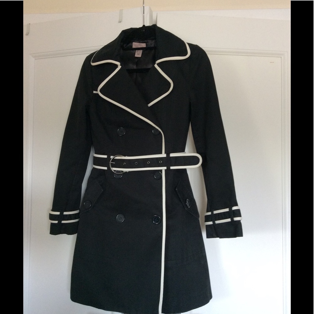 Vintage H&M Black and White Spring Coat