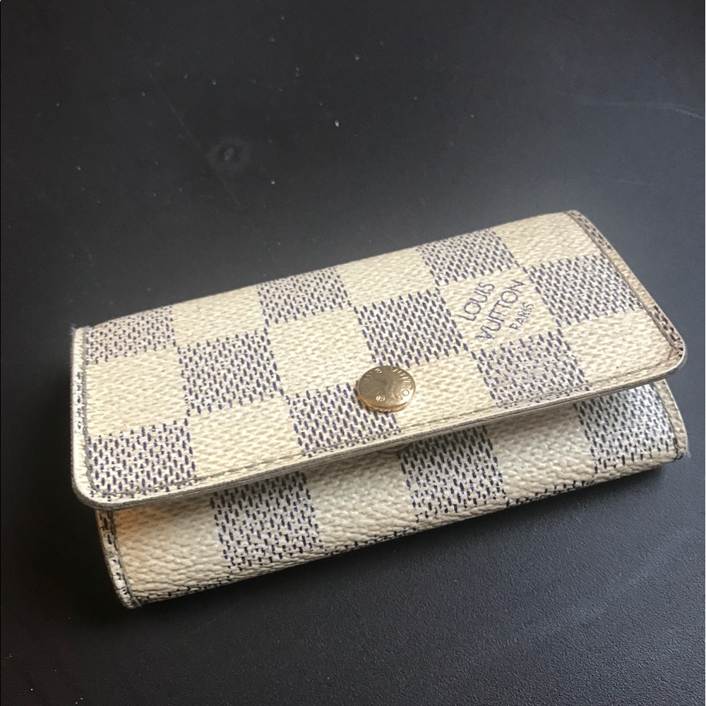 Louis Vuitton key holder