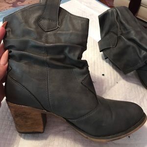 Grey short cowgirl boots