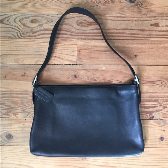 AUTHENTIC Vintage Coach Slim Black Shoulder Bag - Picture 1 of 8