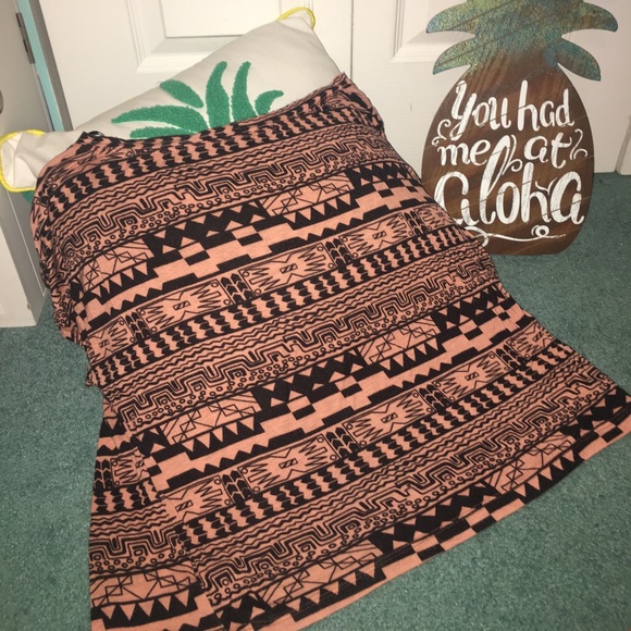 Pink Short Sleeve Tribal Shirt - Picture 2 of 3