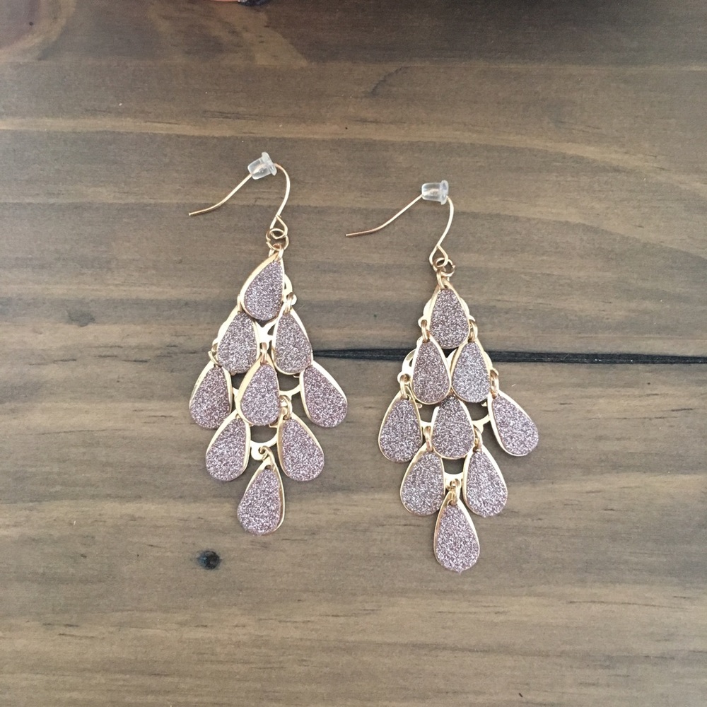 Dangly teardrop kite earrings