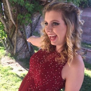 Meet your Posher, Madi