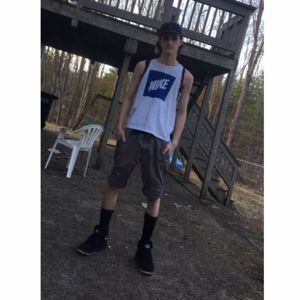 Meet your Posher, Ethan