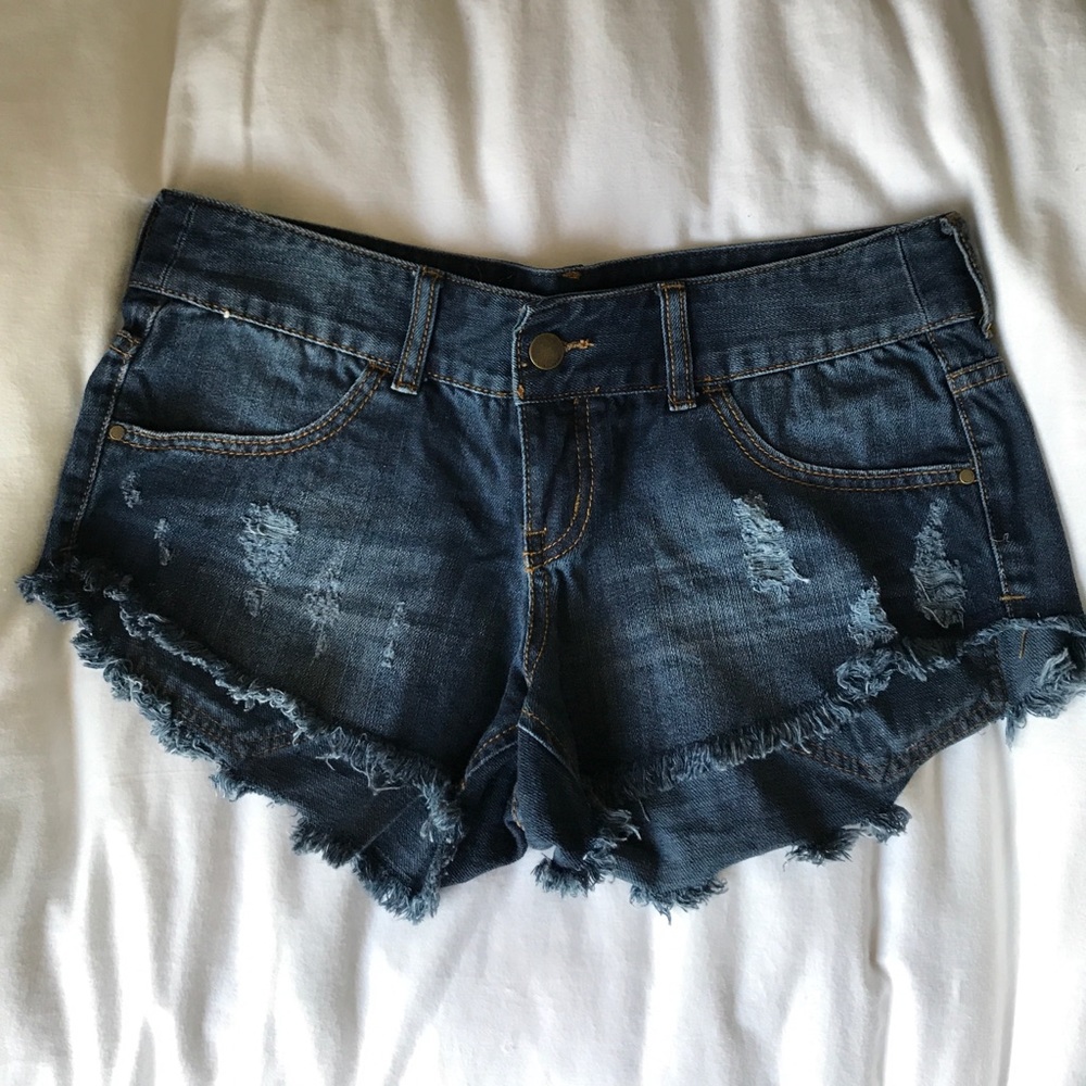 Cut off Billabong laneway denim shorts