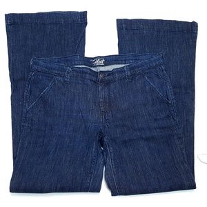 Super dark Old Navy Flirt jeans