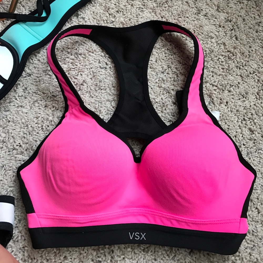 VS sports bra