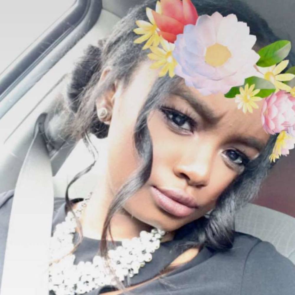 Meet your Posher, Janai