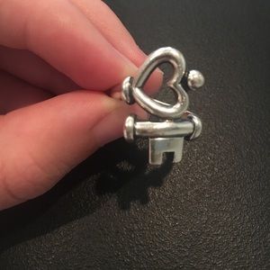 James Avery Key to My Heart ring