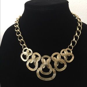 Add a touch to the workday with this chic necklace