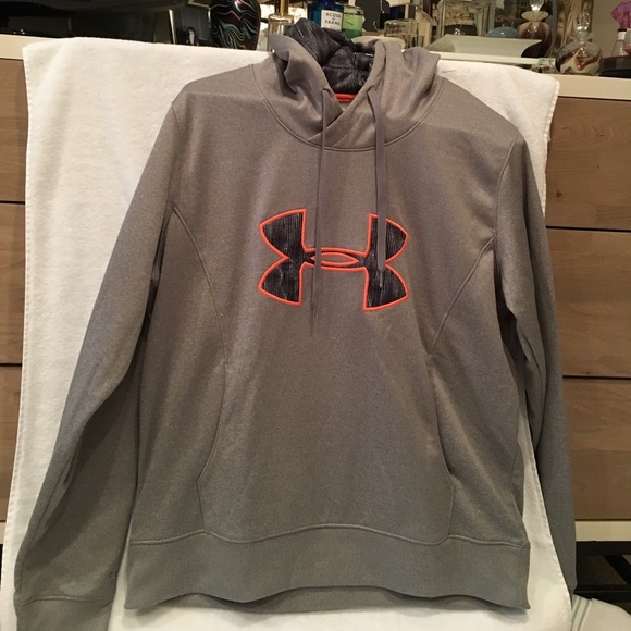 Under Armour Tops - Hoodie sweatshirt