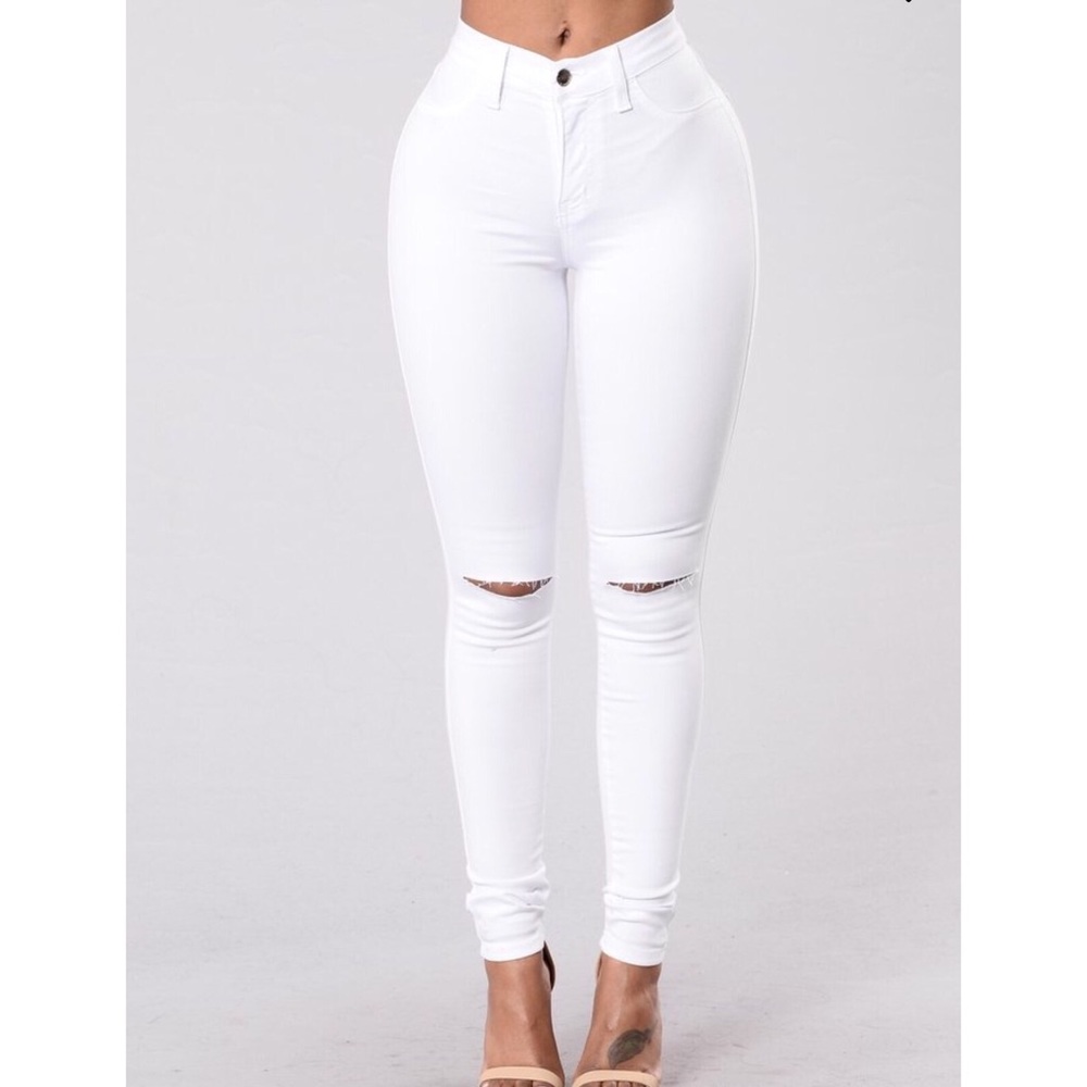 White high waisted jeans