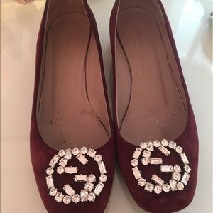 AUTHENTIC Gucci dark maroon loafer/heel