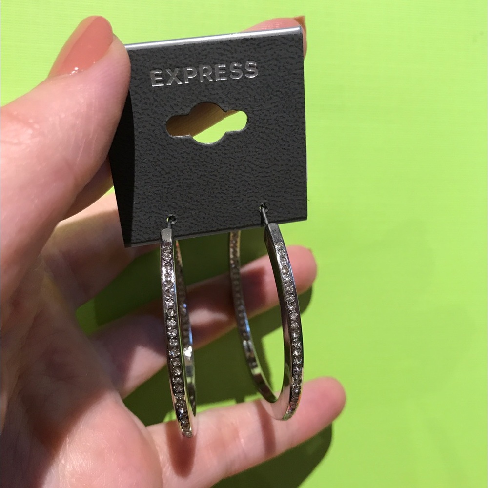 Express earrings