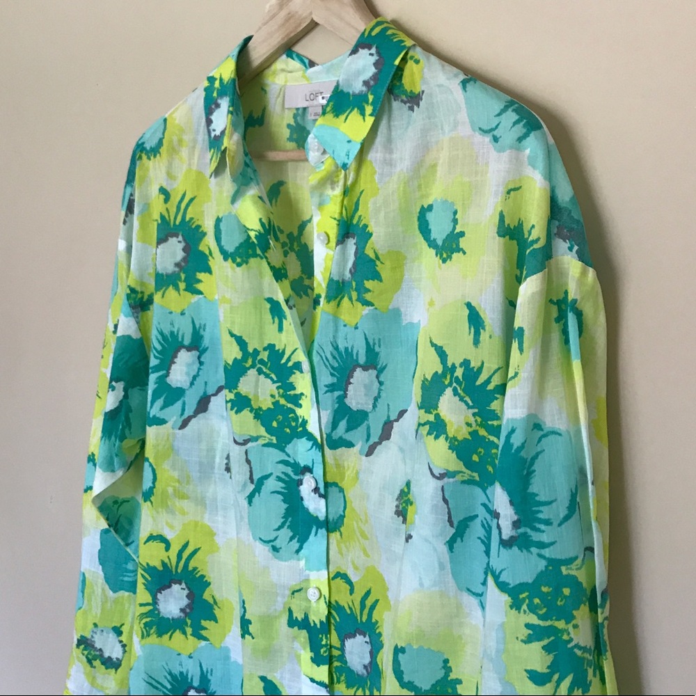 Ann Taylor LOFT Island Tropical Button Down