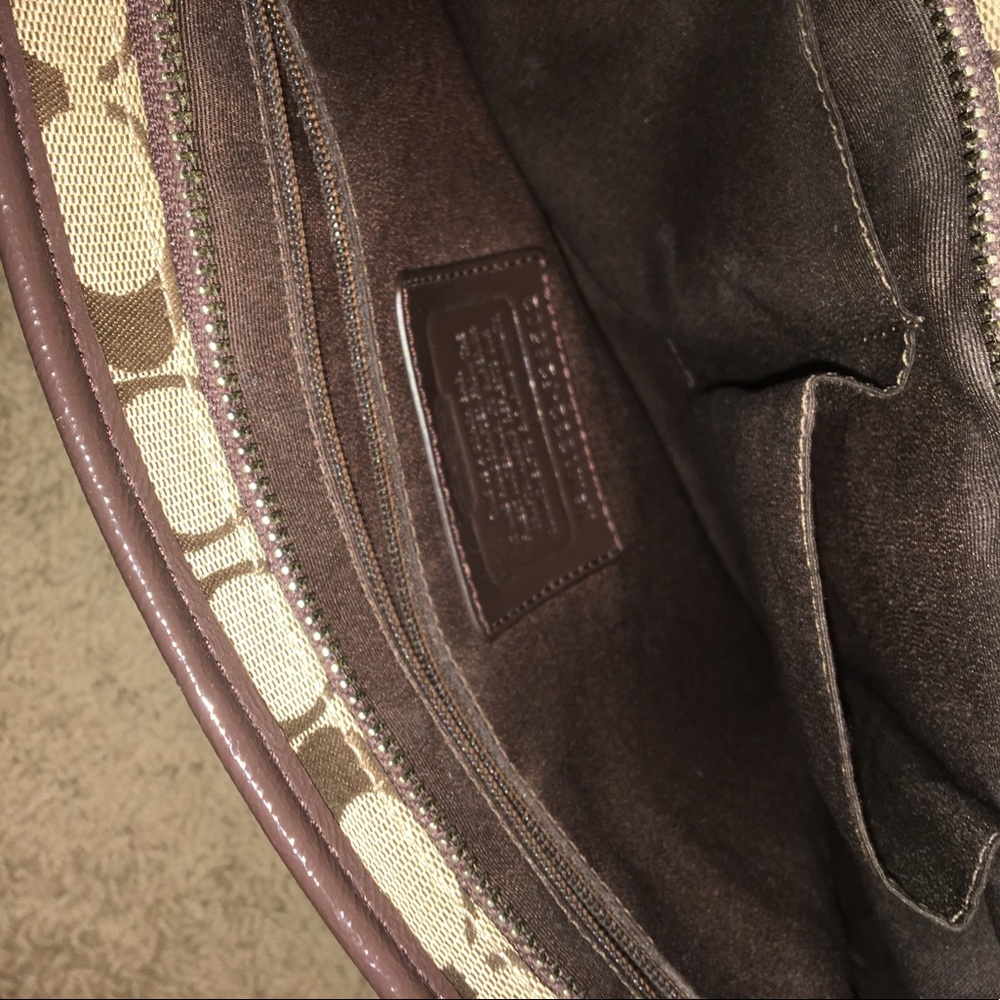 Coach Cross Body - Picture 4 of 4