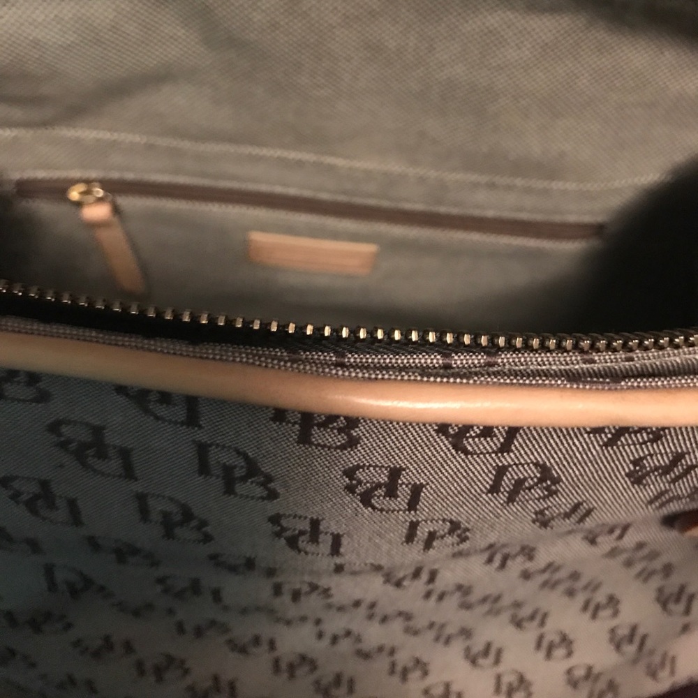 Authentic Dooney & Bourke Signature Buckle Satchel - Picture 2 of 4