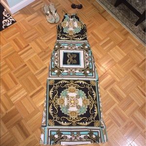 Maxi dress. SZ small.