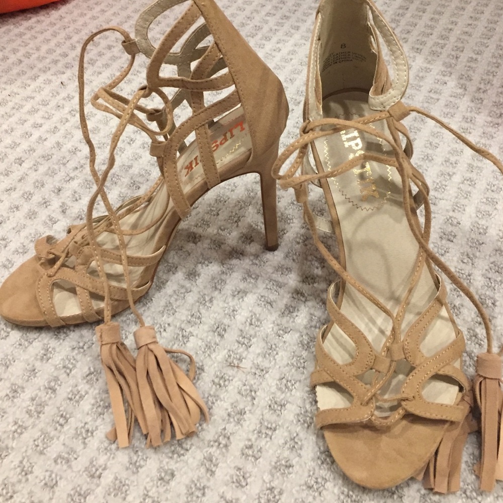 Lipstik size 7.5 ankle wrap tassel stilettos