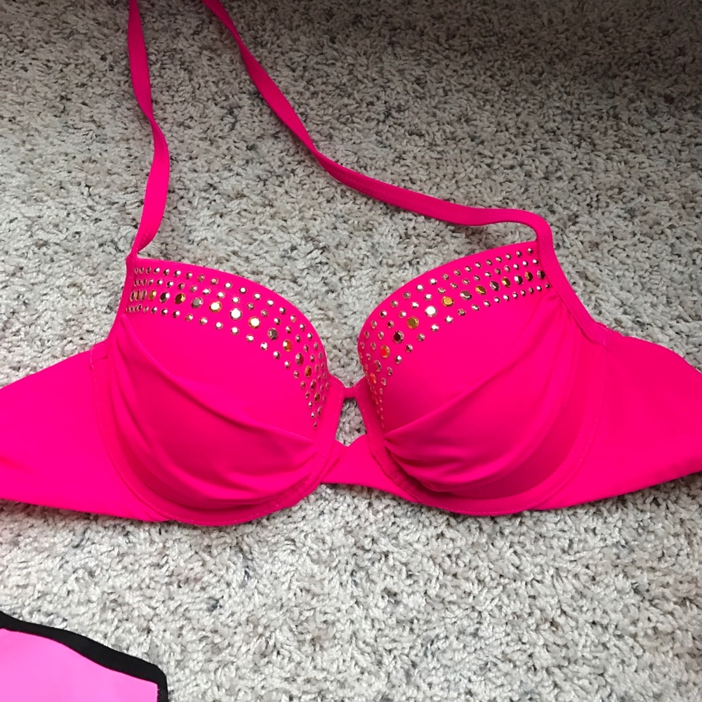 Bikini top VS