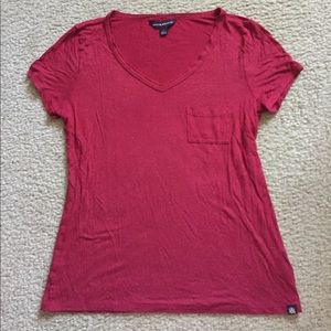 Rock & Republic Burgundy Red T-Shirt Sz. M