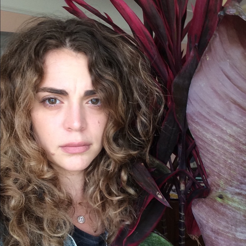 Meet your Posher, Emily