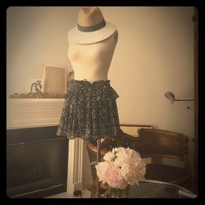 🍃💕Flirty in black and white