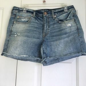 American Eagle Sz 8 Midi Shorts