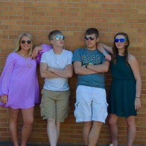 Meet your Posher, Nikole