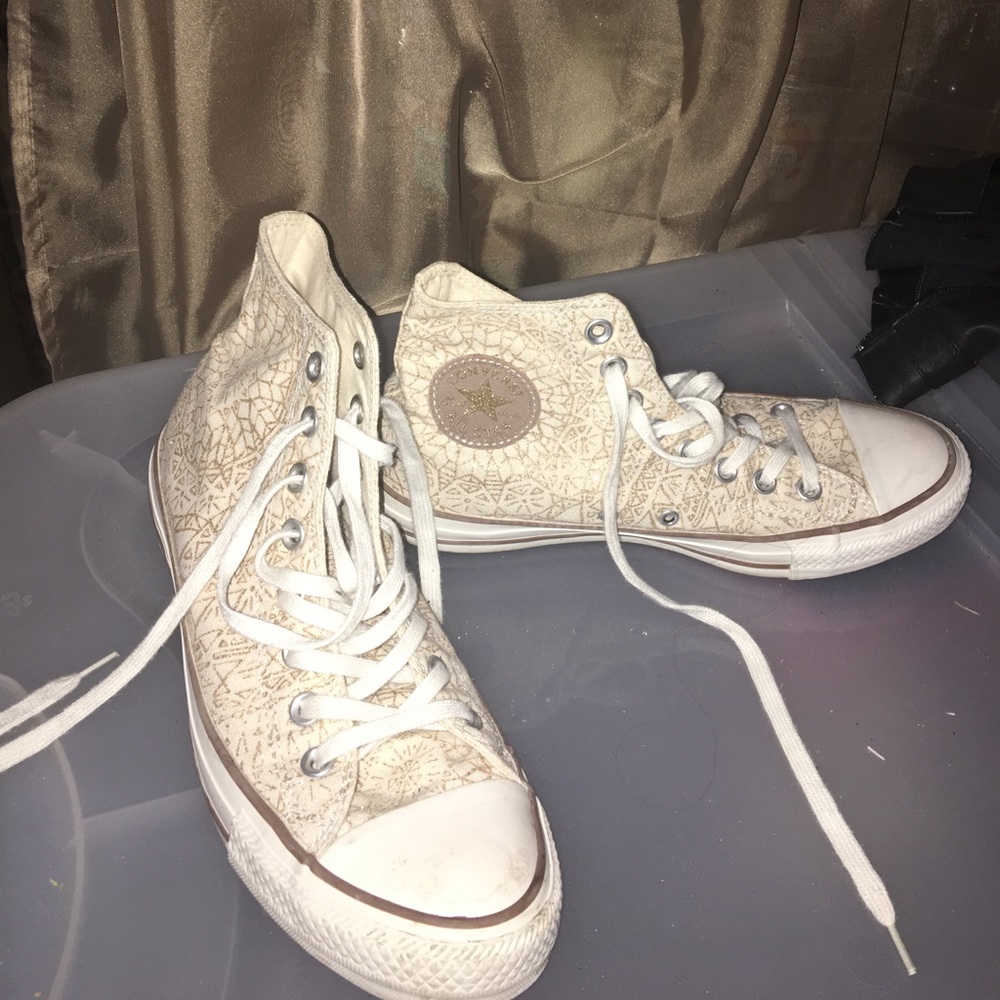 High top women's converse size 9