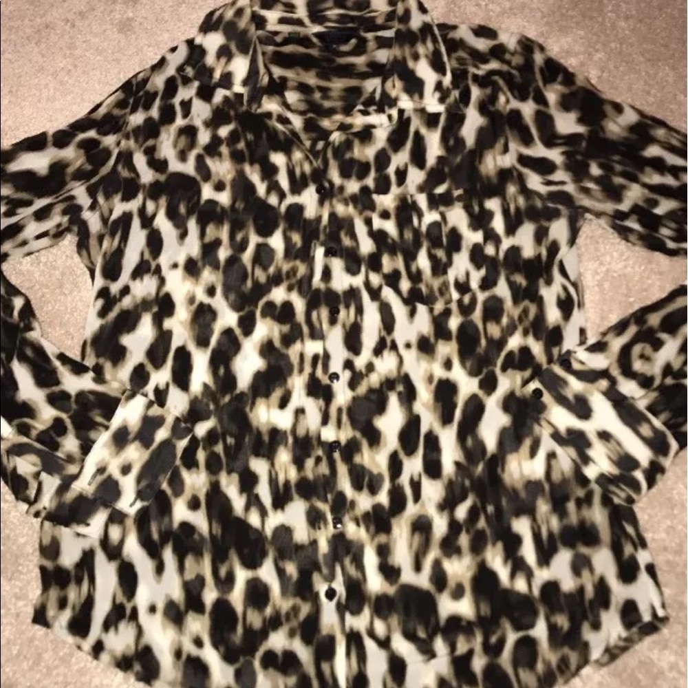 Guess leopard print button down blouse medium