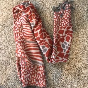 2Chic Accessories - Shawl/ scarf 2Chic Accessories - Shawl/ scarf