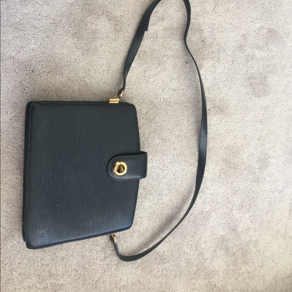 LV epi leather shoulder/cross bag