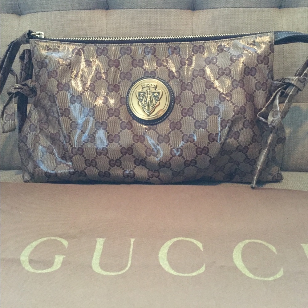GUCCI Hysteria Clutch