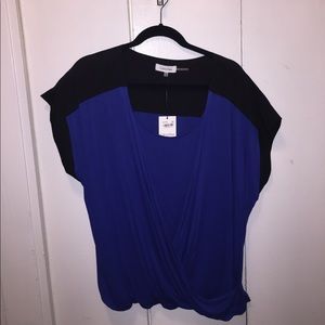 Calvin Klein surplice blue/black top