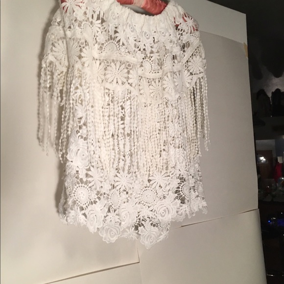 Tops - White off the shoulders blouse with lace. Tops - White off the shoulders blouse with lace.
