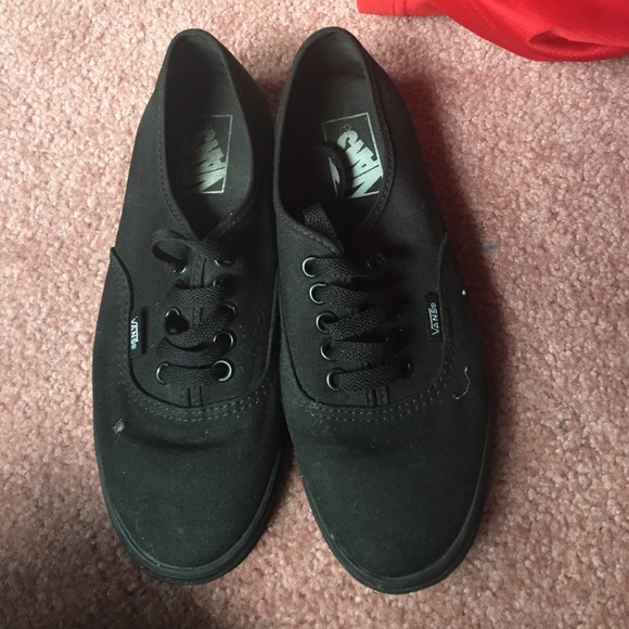 Shoes - Picture 1 of 2