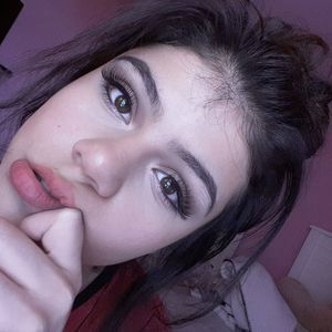 Meet your Posher, Maria fernanda