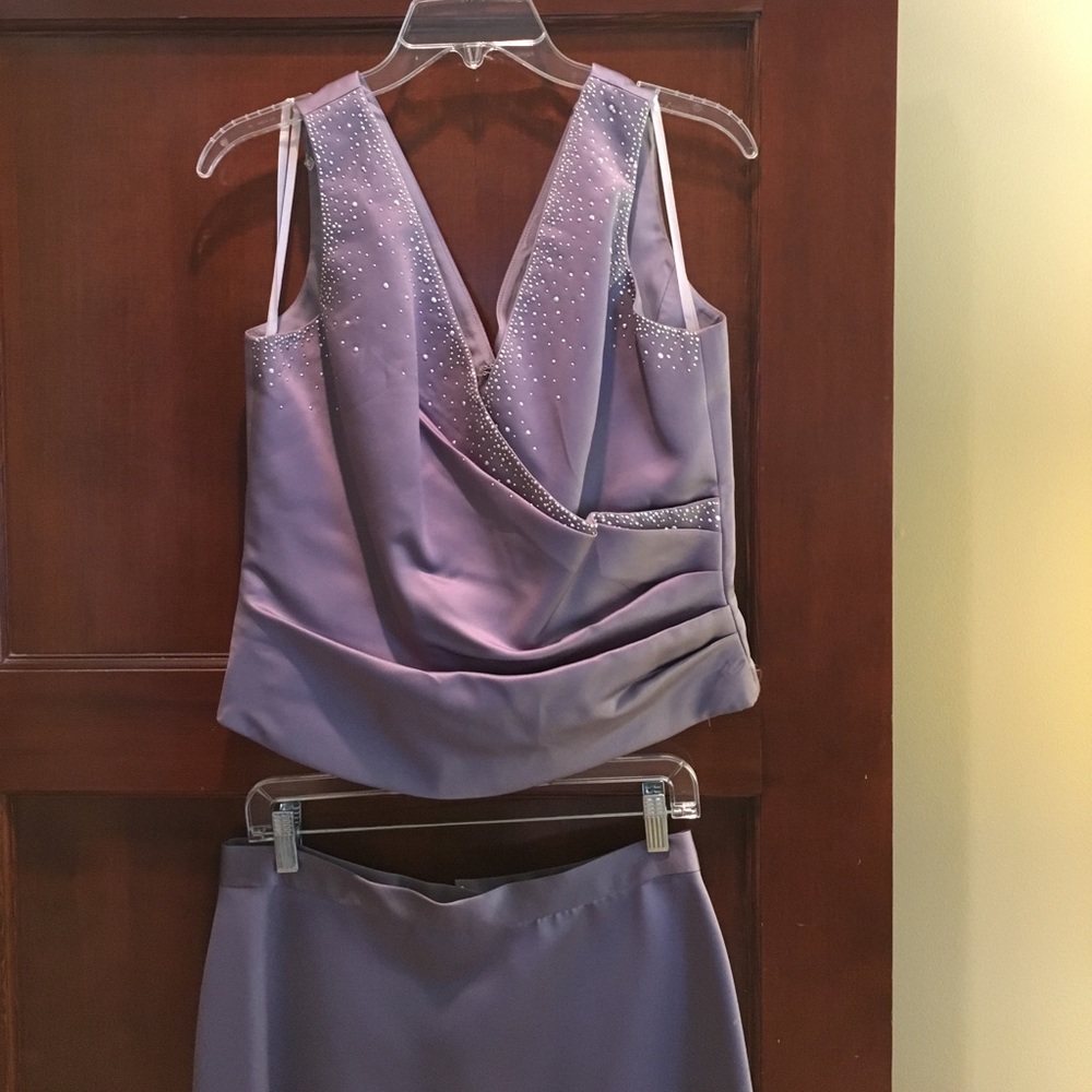 Lavender 2-pc Gown