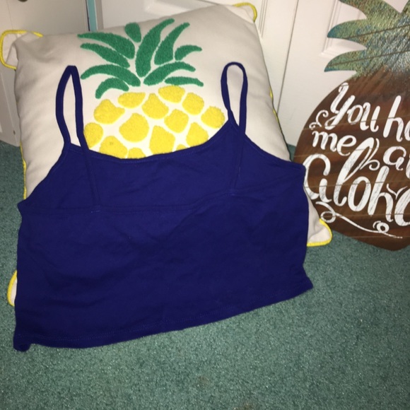 Simple Blue Crop Top - Picture 2 of 2
