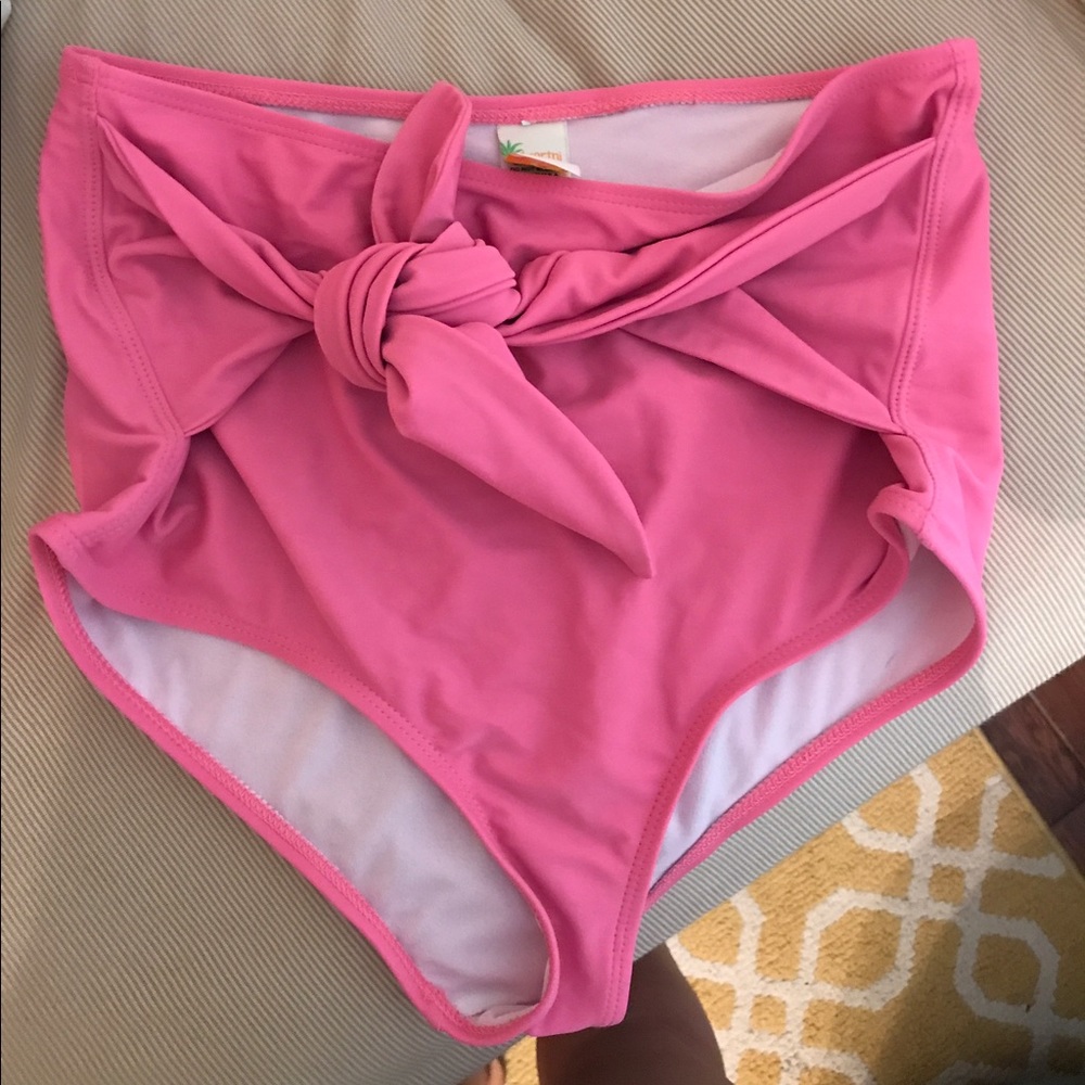Kortni Jeane tie up front bottom