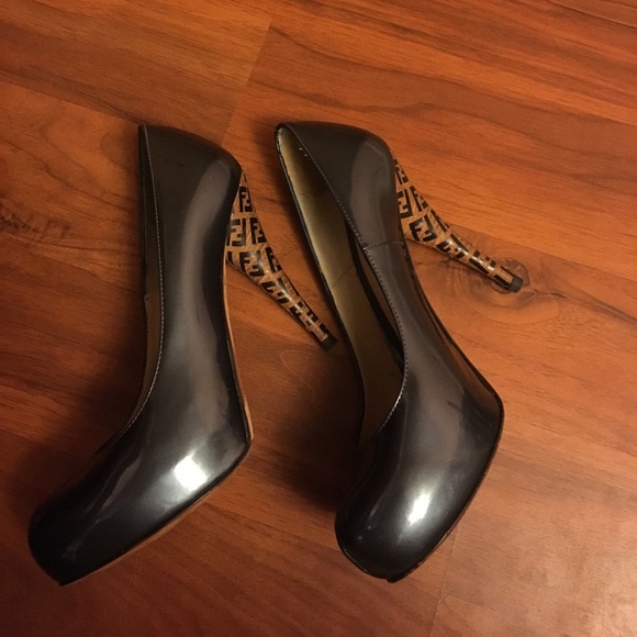 SALE: Authentic Fendi Heels 👠