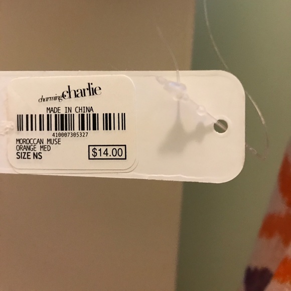 Scarf - Picture 2 of 4