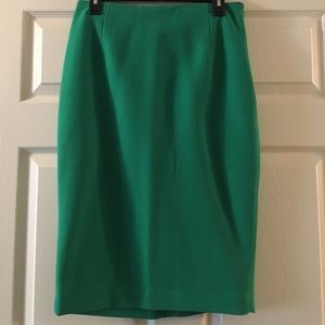 The Limited Kelly Green size 8