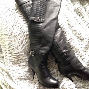 BCBG black leather boots