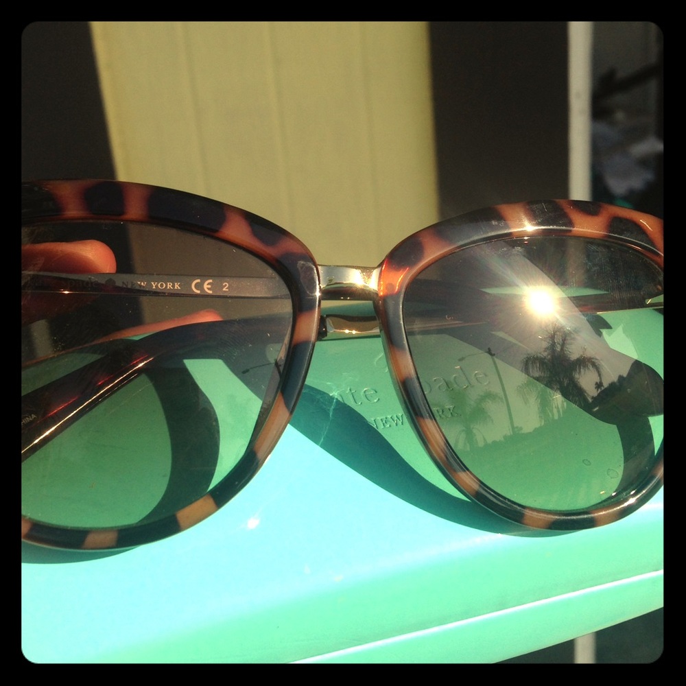 Kate spade ♠️ sunglasses kandi with case